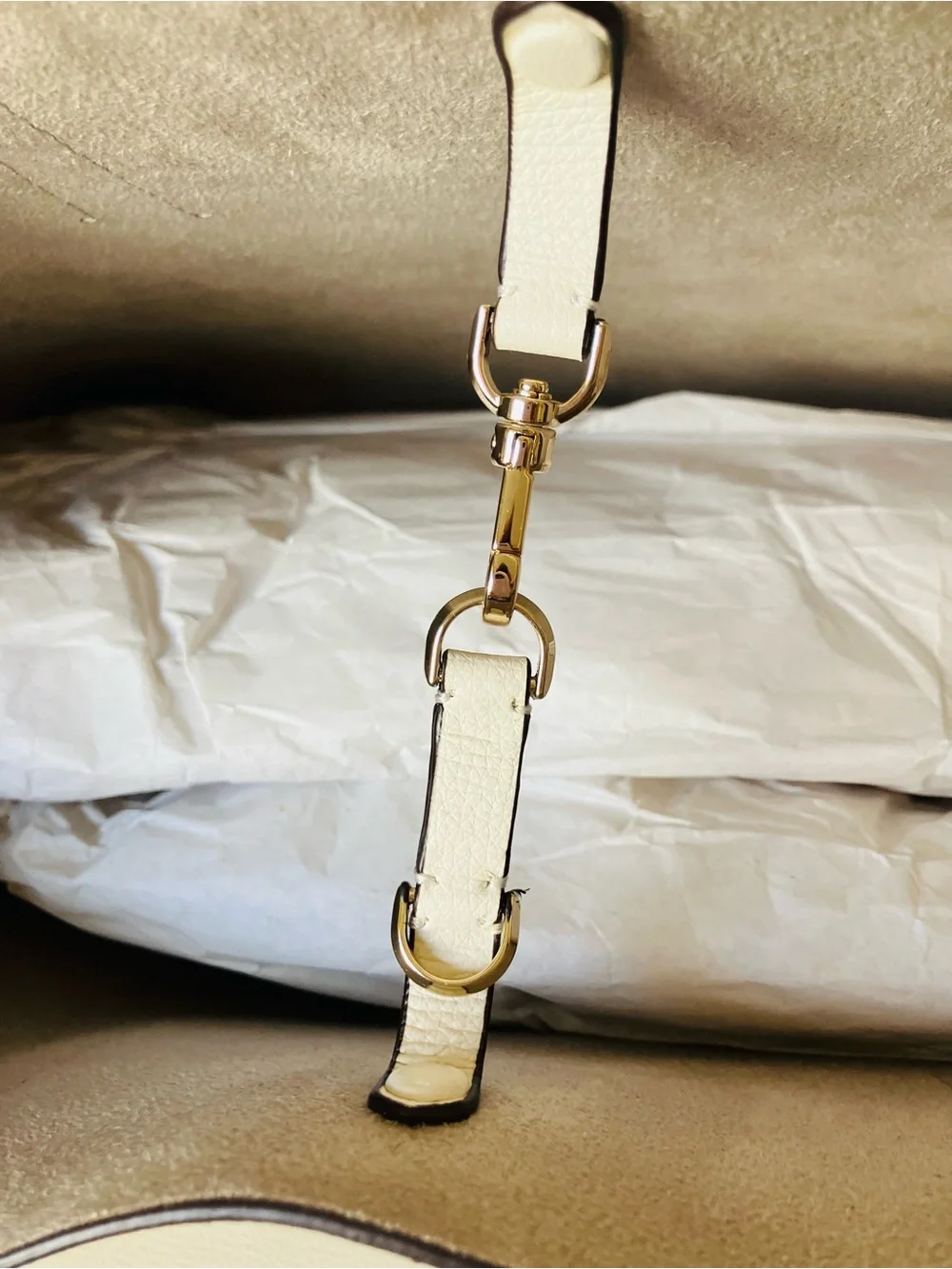 Kate Spade Molly Tote NWT Parchment Ivory W/Wristlet